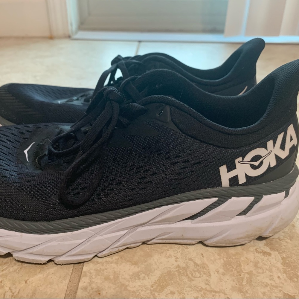 Women’s Hoka clifton 7, size 9. Worn for one run.
